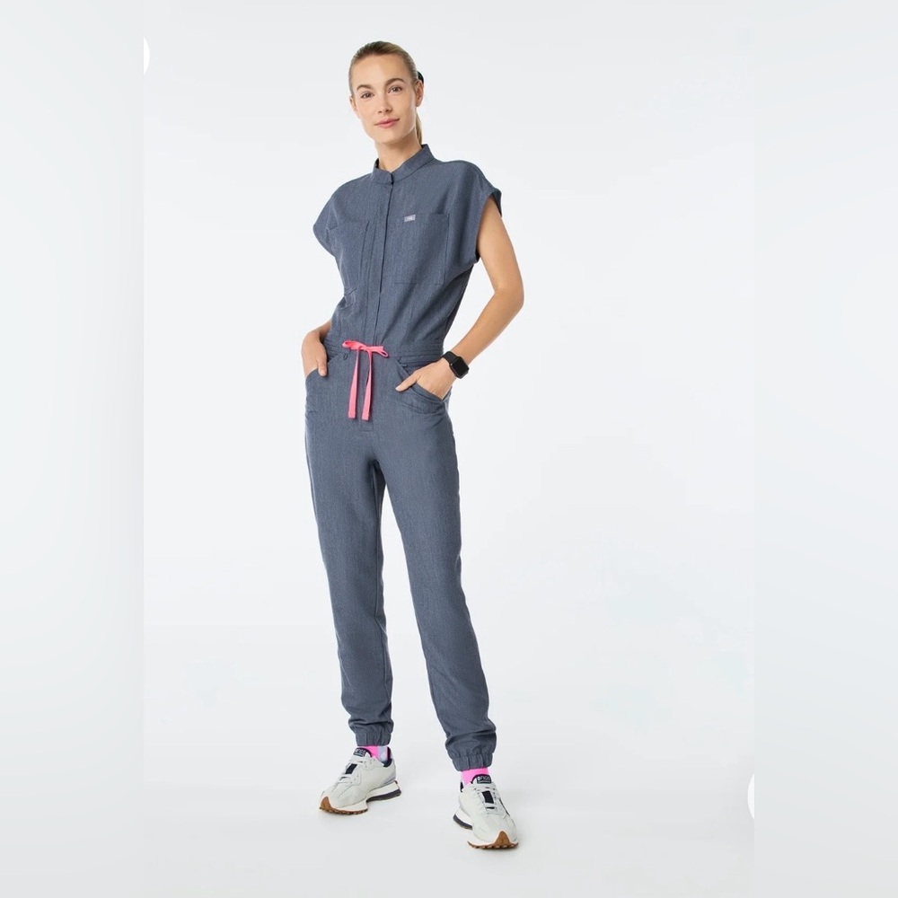 FIGS Rafaela Cargo ScrubJumpsuit Size XS Heather Denim